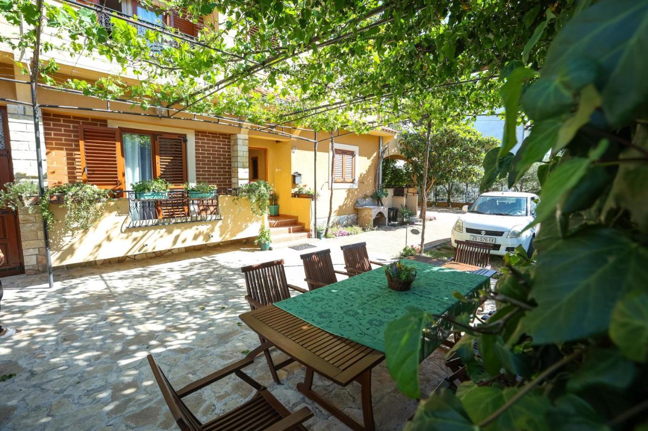 Apartments And Rooms Sinka Biograd Na Moru Exteriér fotografie